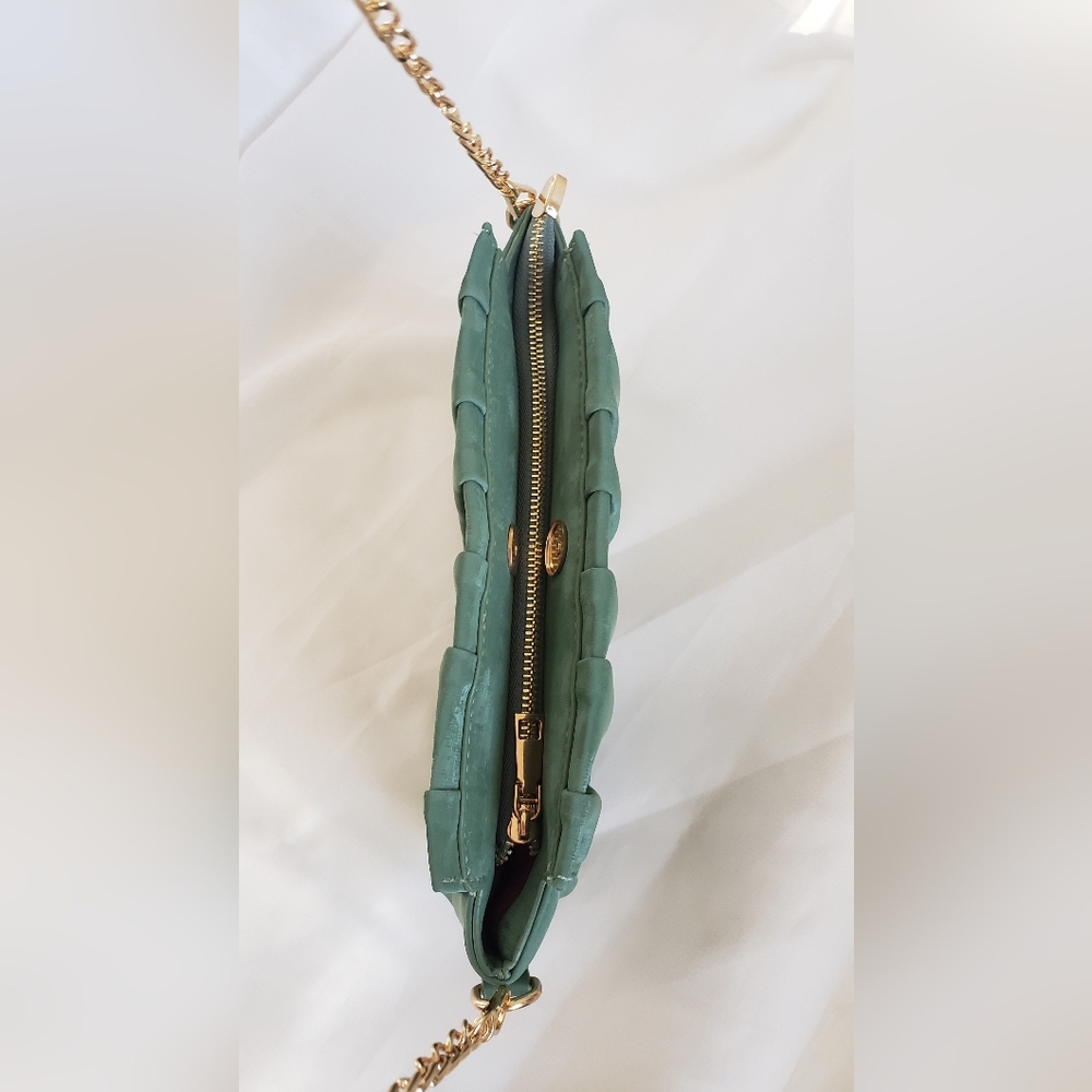 Emerald Purse - Picture 6 of 13